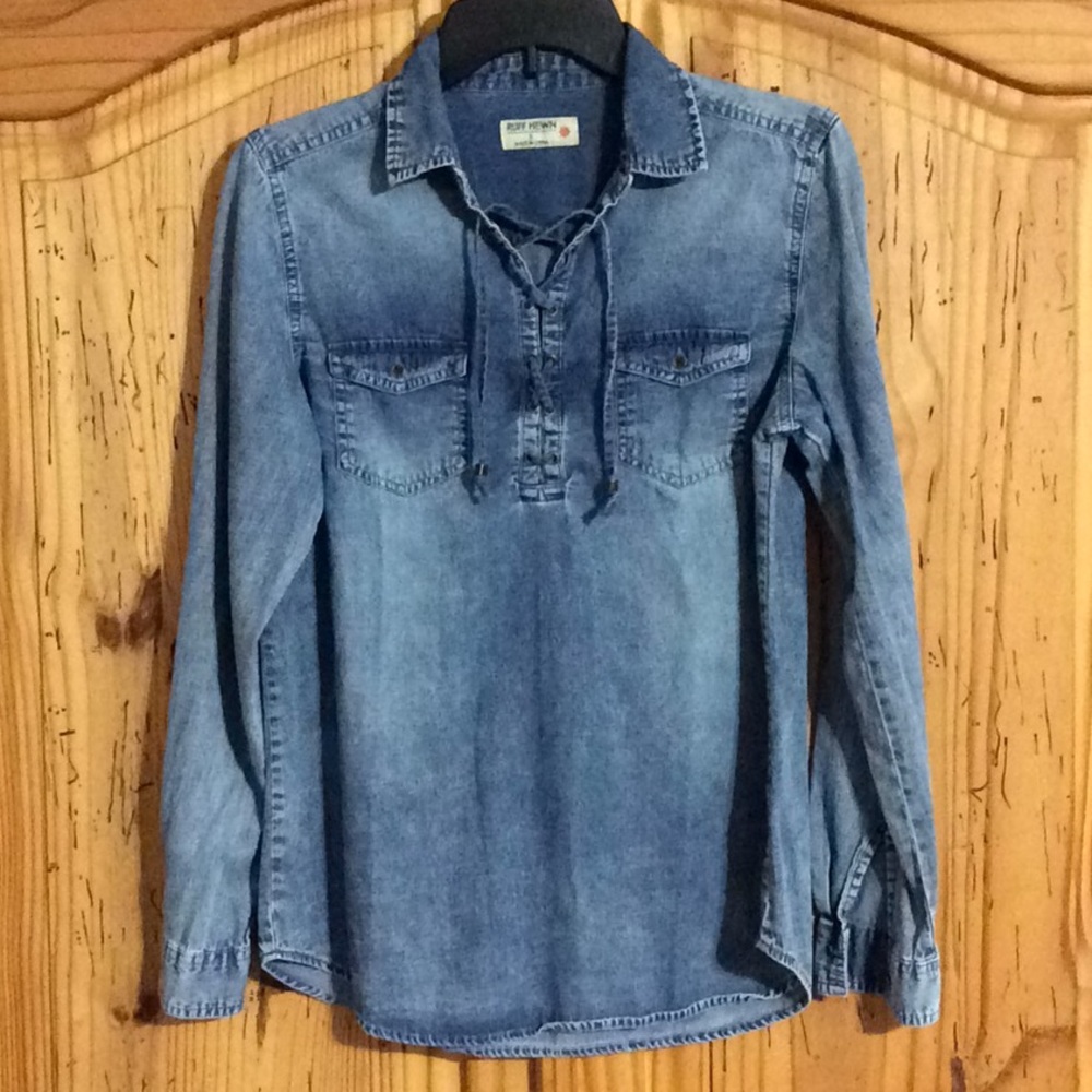 COPY - Women’s Ruff Hewn denim shirt. Sz. Small